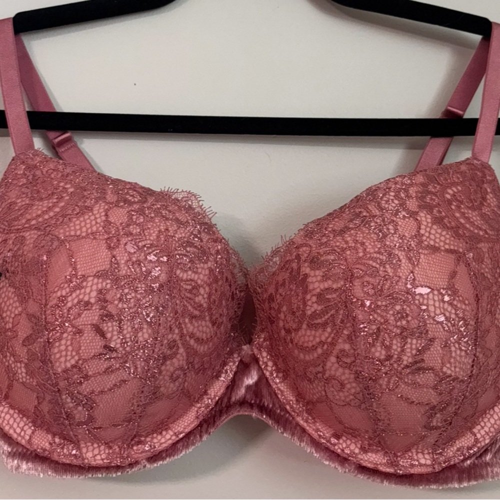 Victoria’s Secret Lace Push-Up Bra - Pink